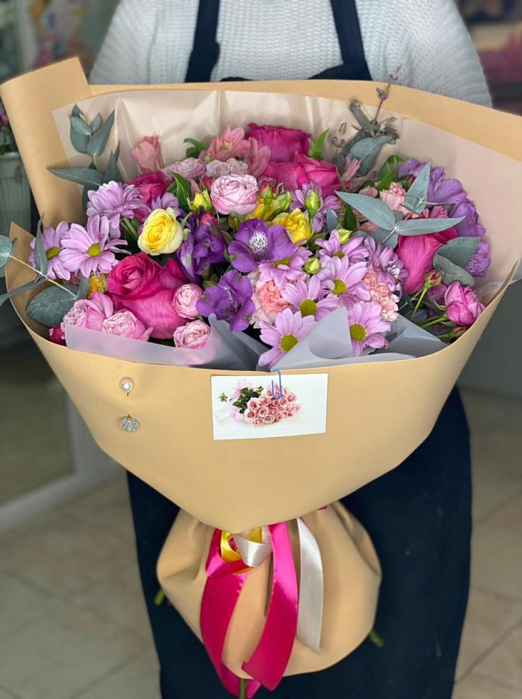 Букет цветов из: Хризантемы, Гвоздики и Альстромерии в Прочноокопской