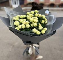 Букет Белые кустовые розы Солинеро в Прочноокопской