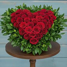 Цветочная композиция из Розы в виде сердца в Прочноокопской