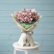 Букет цветов из:  Орхидеи и Розы #REPLACE_PRED# Прочноокопской