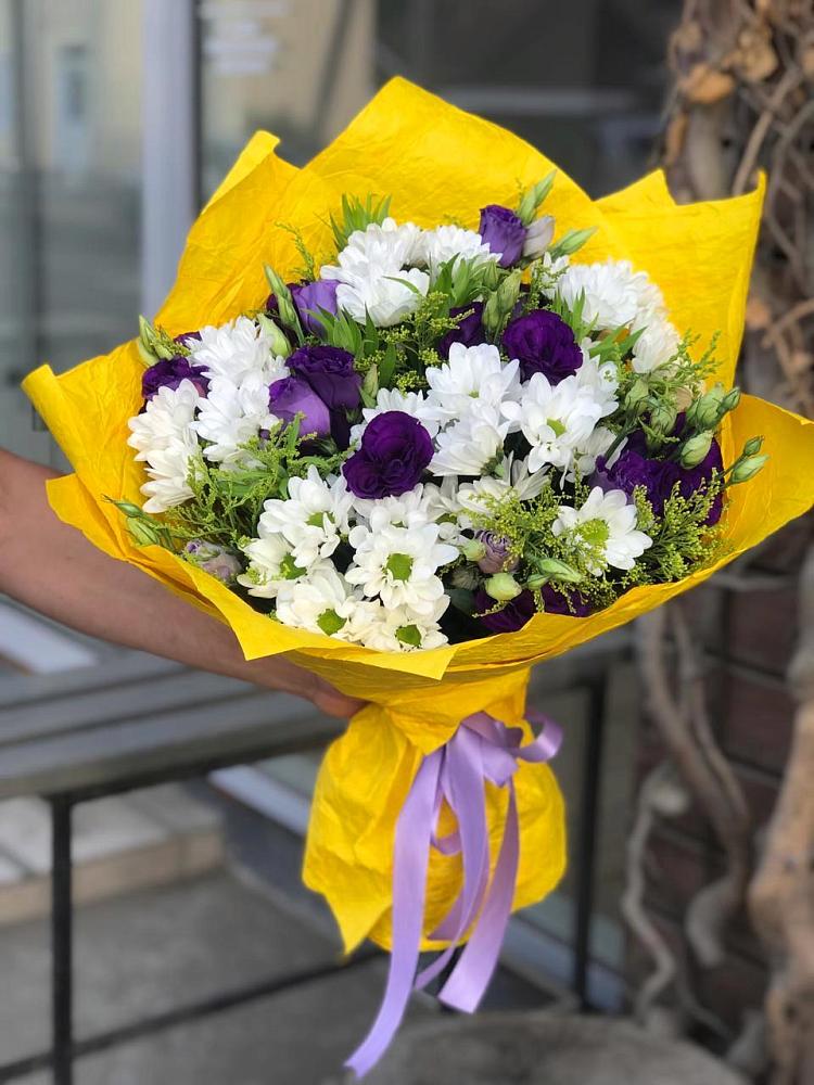 Букет цветов из: Ирисы, Хризантемы и Ромашки в Прочноокопской
