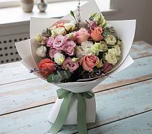 Букет цветов из:  Розы, Лизиантусы и Гвоздики в Прочноокопской