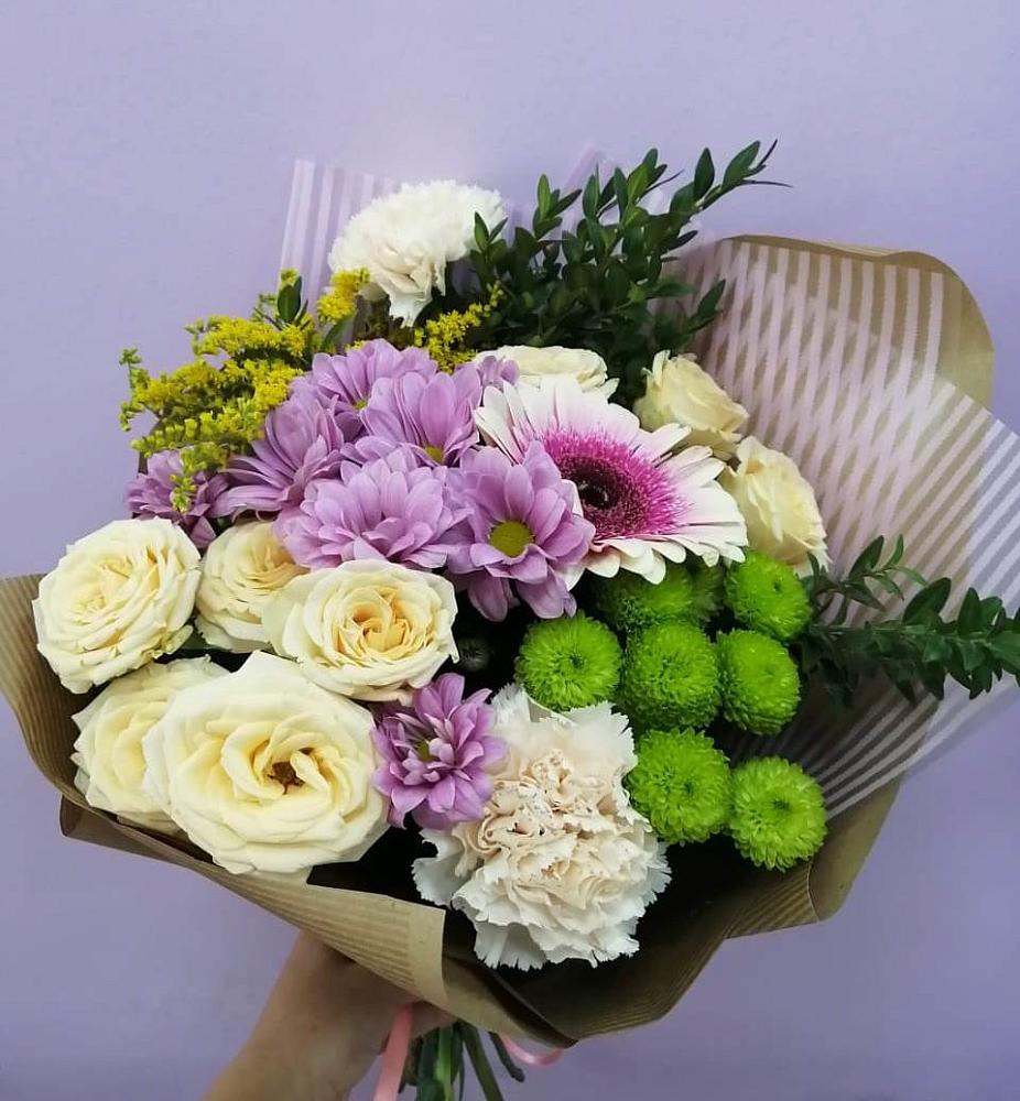 Букет цветов из: Хризантемы, Розы, Гвоздики и Герберы в Прочноокопской